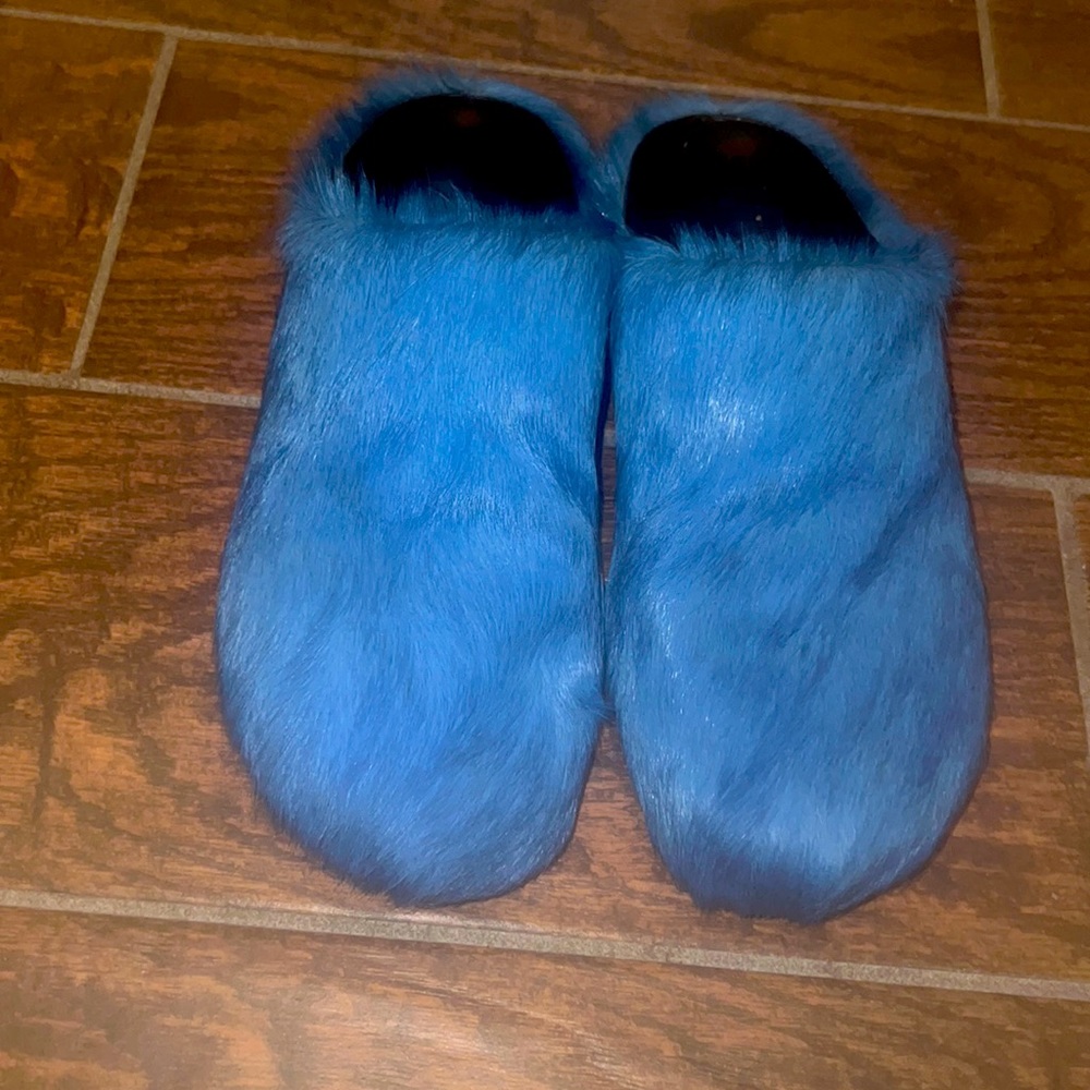MARNI BLUE LONG HAIR CALFSKIN FUSSBETT SABOT